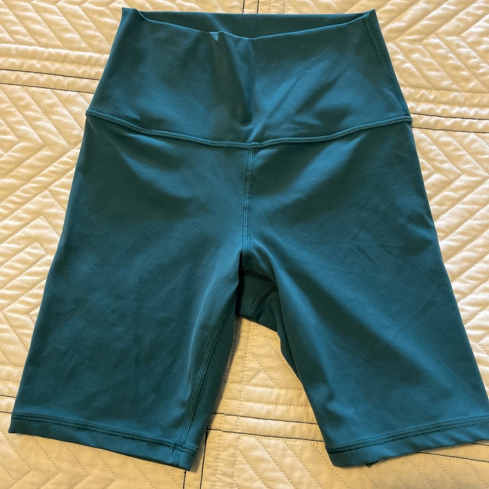Athleta Transcend 7” Bike Shorts in Teal